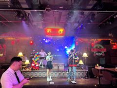 -喜鹊音乐酒馆(西街店)
