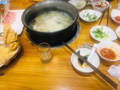 -风情丽江斑鱼火锅(孙家沟西南路80号店)