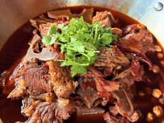 -大众跷脚牛肉馆·非遗传承单位(峨眉山店)