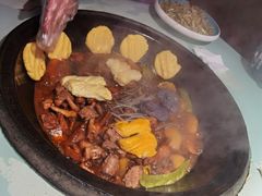 -鱼窝棚柴火铁锅炖(富山屯店)