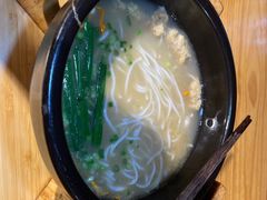 -勺子米线·云南传统小吃市集(四方街店)