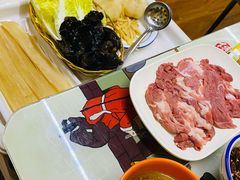 手切鲜羊肉-清真穆记涮羊肉老味铜锅烧烤涮