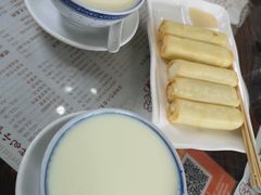 -周大娘牛乳(旧寨古村总店)
