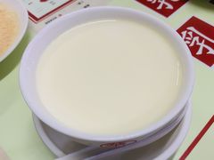 華心鮮乳燉蛋白-香港華心糖水鋪(南西总店)