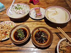 -老方桌烂蹄花川菜馆(九龙坡店)