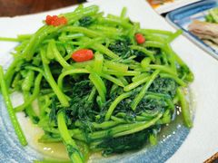 -三江源美食城