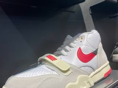 -NIKE上海青浦优选体验店