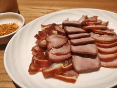 -荣家黄鱼面(南京西路店)