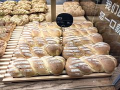 -红星前进面包牛奶公司(君太店)