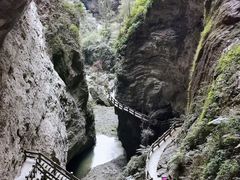 -龙水峡地缝景区