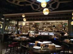 大堂-钱小奴海鲜自助黑金店(杭州滨江龙湖店)