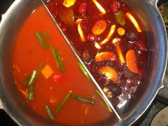 -湊湊火锅·茶憩(新中关购物中心店)
