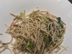 -鲁菜根·泰安菜(万达店)