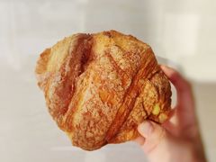 爆浆牛角-丁香西饼屋(桂林路店)