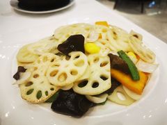荷塘月色-胜记为食家·创新粤菜(车公庙店)