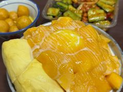 榴莲芒果芝士奶盖绵绵冰-水牛奶皇后糖水铺(深圳总店)