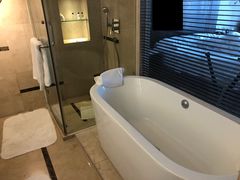 -青岛海尔洲际酒店