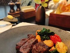 -罗宾斯牛排馆(重庆丽晶酒店)
