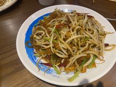 笨豆芽炒粉-满园烤鸭·春饼(太原街万达店)