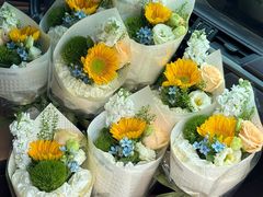 -亭亭鲜花店(中山北路店)