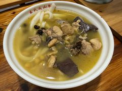 -文山荷鲜居(翠湖店)