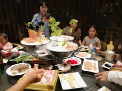 -幸福里四季火锅店