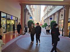 -佛罗伦萨小镇广佛名品奥特莱斯(疏港路店)