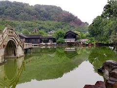-灵岩山风景区