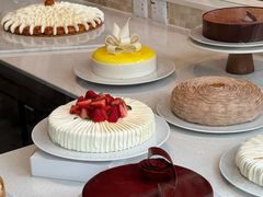 -VERIE BAKEHOUSE