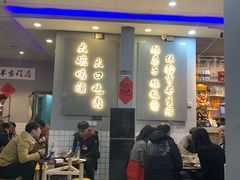 -老街烧烤大排档·地道湖北菜·龙虾馆(汉口火车站店)