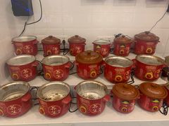 -有红鸡毛店·川菜(建设路店)