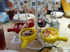 旋转木马-豪客来牛排(绿宝广场店)