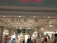 -H&M(鹏欣水游城店)