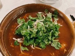 砂煲蟹肉鲍翅-泰国村酒楼(良木园酒店)