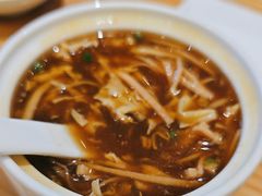 乌鱼蛋酸辣汤-船歌·鱼水饺青岛菜(国贸商城店)