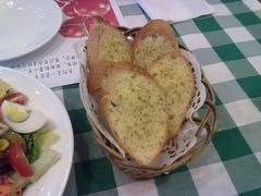 香蒜面包-香草叶披萨·咖啡·啤酒(翰林邻里中心店)