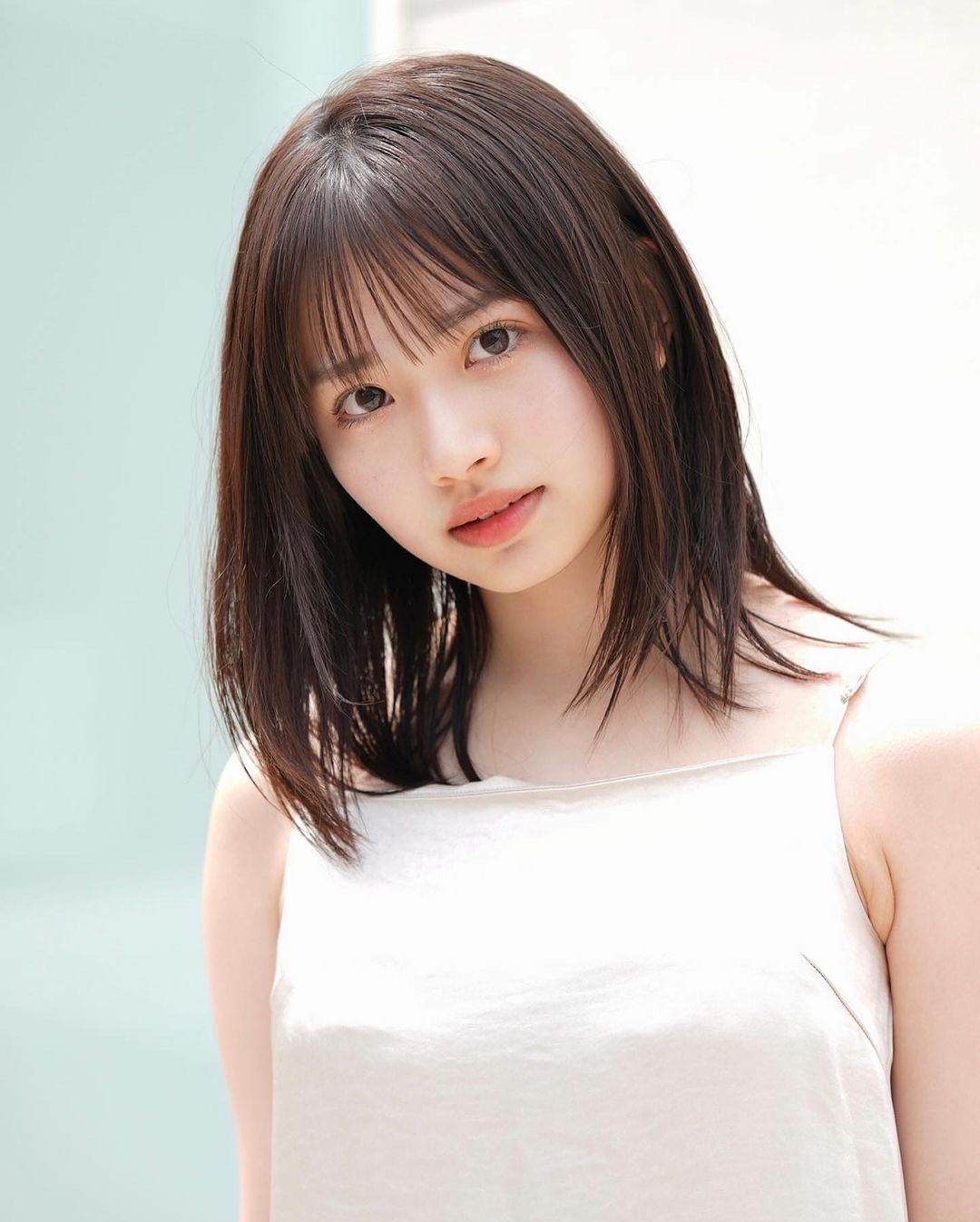 摩卡灰棕色发型:奢华自然的典范