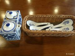 -张小文胡辣汤(龙柏新村店)