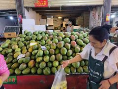 -曼阁市场水果批发市场