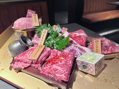-铭牛烧肉·和牛海鲜自助(高新月牙湖店)
