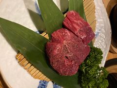 上等牛舌-炼火烤肉店