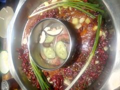 -周幺妹重庆老火锅(银泰城总店)