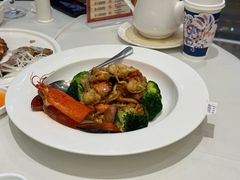 -万龙洲海鲜(大兴绿地缤纷城店)