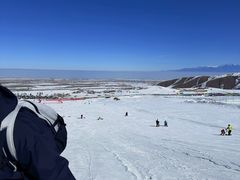 -丝绸之路山地度假区滑雪场