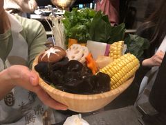 -湊湊火锅·茶憩(新中关购物中心店)