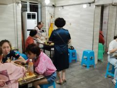 -石灰市毛记烧鸡公(解放碑店)