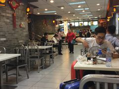 大堂-老边饺子馆(北京南站3店)