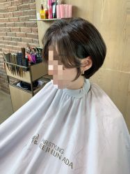 -韩国李知恩形象设计