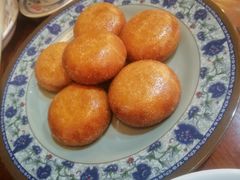 红糖锅盔-炉小二铜锅牛蛙•川湘菜(三里屯店)