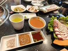 -木槿花韩式炭烤·熟成肉工坊(孙文东路店)